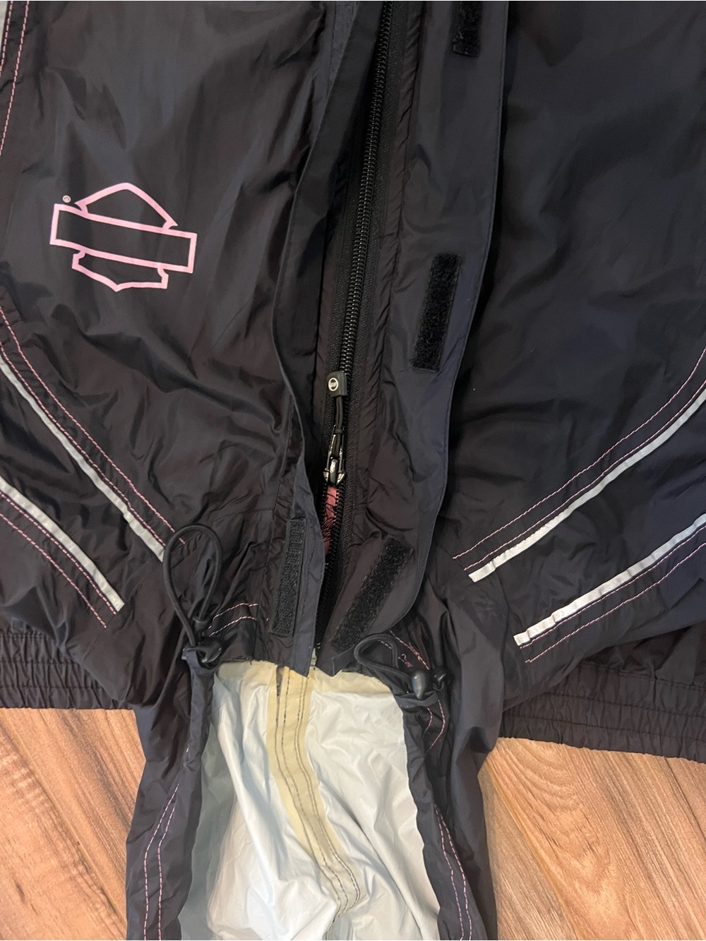 Harley Davidson Women's rain suit Jacket & Pants - Picture 7 of 8